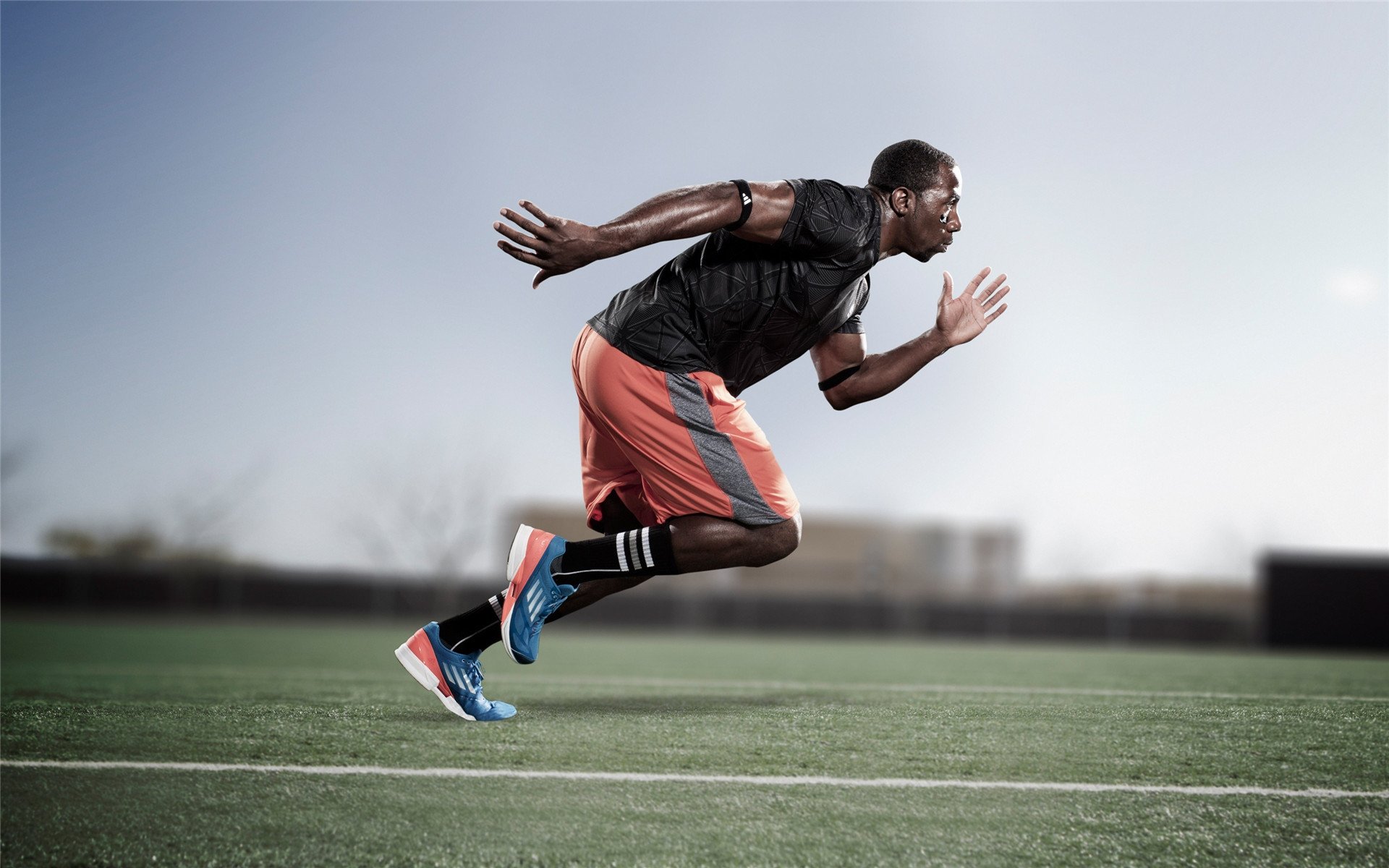 世界各地举办足球慈善赛，传递爱心力量，足球公益项目